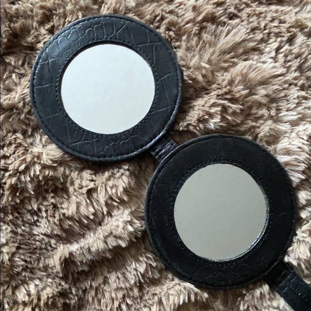 👢bundle & save👜 Compact mirror by DANIER leather